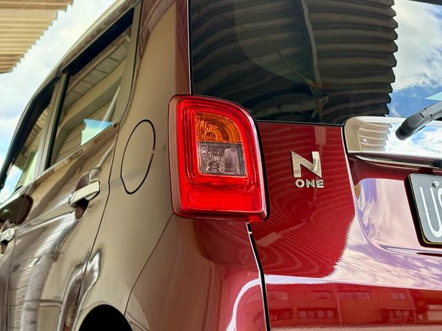 Ｎ－ＯＮＥ プレミアム・Ｌパッケージ　距離無制限１年保証付／純正ナビ／バックカメラ／オートエアコン／オートライト／スペアキー有り／横滑り防止／ＨＩＤヘッドライト／フロントフォグランプ／ＣＤ／ＤＶＤ／ツートンカラー／ステアリングスイッチ（49枚目）