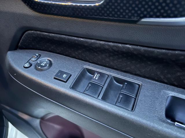 Ｎ－ＷＧＮカスタム Ｇ・ターボパッケージ　距離無制限１年保証付／ＨＩＤヘッドライト／クルーズコントロール／オートライト／オートエアコン／ＥＴＣ／フロントフォグランプ／ＵＳＢ接続／スペアキー有り／メンテナンスノートあり／横滑り防止（21枚目）