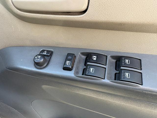 ミラ Ｌセレクション　５ＭＴ／ＬＥＤヘッドライト／電格ミラー／車検整備付／ＣＤ再生／パワーウィンドウ／キーレスキー／スペアキー有り／取説あり／エアバック／ＦＭ／ＡＭ／アルミペダル（8枚目）