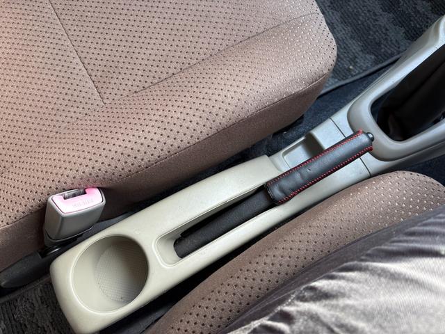ミラ Ｌセレクション　５ＭＴ／ＬＥＤヘッドライト／電格ミラー／車検整備付／ＣＤ再生／パワーウィンドウ／キーレスキー／スペアキー有り／取説あり／エアバック／ＦＭ／ＡＭ／アルミペダル（17枚目）