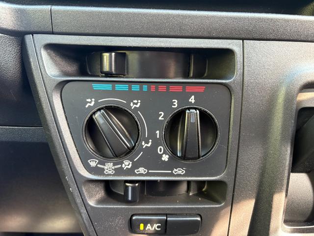 ハイゼットカーゴ デッキバンＧ　ＳＡＩＩＩ　距離無制限１年保証／社外新品ホイール／新品タイヤ／シートカバー／衝突軽減ブレーキ／横滑り防止／スマートアシスト／アイドリングストップ／オーバーヘッドシェルフ／電格ミラー／フロントフォグランプ（16枚目）