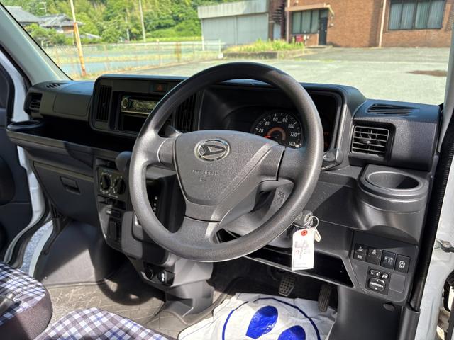 ハイゼットカーゴ デッキバンＧ　ＳＡＩＩＩ　距離無制限１年保証／社外新品ホイール／新品タイヤ／シートカバー／衝突軽減ブレーキ／横滑り防止／スマートアシスト／アイドリングストップ／オーバーヘッドシェルフ／電格ミラー／フロントフォグランプ（29枚目）