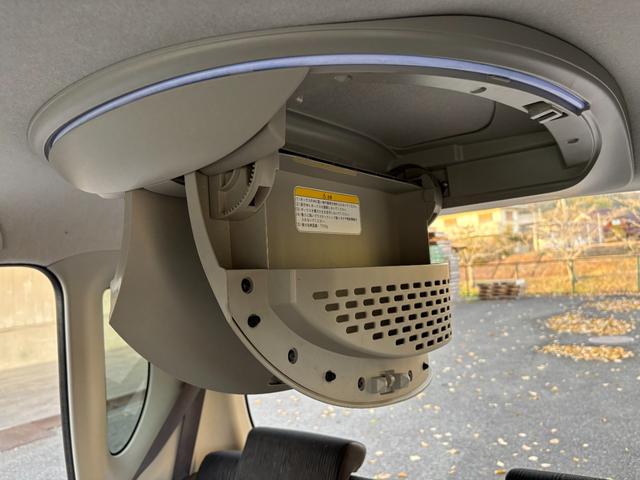 タント カスタムＲＳ　距離無制限１年保証付／純正ナビ／Ｂｌｕｅｔｏｏｔｈオーディオ／オーバーヘッドコンソール／オートエアコン／ＨＩＤヘッドライト／パワースライドドア／ＥＴＣ／アイドリングストップ／純正アルミ／フロントフォグ（37枚目）