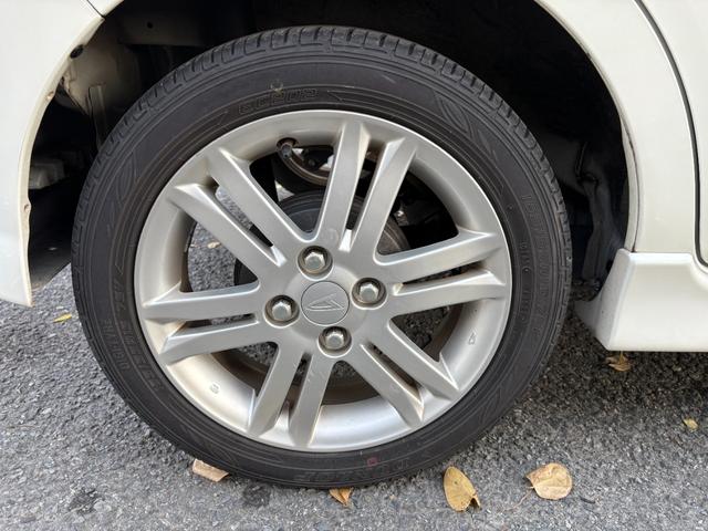 タント カスタムＲＳ　距離無制限１年保証付／純正ナビ／Ｂｌｕｅｔｏｏｔｈオーディオ／オーバーヘッドコンソール／オートエアコン／ＨＩＤヘッドライト／パワースライドドア／ＥＴＣ／アイドリングストップ／純正アルミ／フロントフォグ（57枚目）