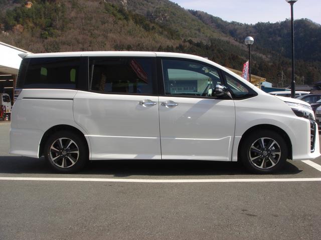 ZS 煌II 登録済未使用車 電動スライドドア(3枚目)