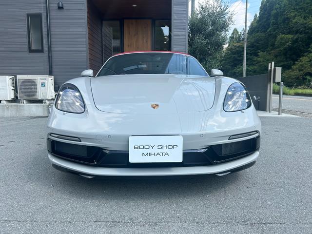 ７１８ボクスター ７１８ボクスタースタイルエディション　スポーツデザインＰＫＧ　ＰＡＳＭ（－１０ｍｍ）　スポクロ　ＰＤＬＳ　シートベンチレーション　パワステプラス　ＢＯＳＥサラウンド　ティンテッドテールライト　レーンチェンジアシスト　ＯＰ２７８（2枚目）