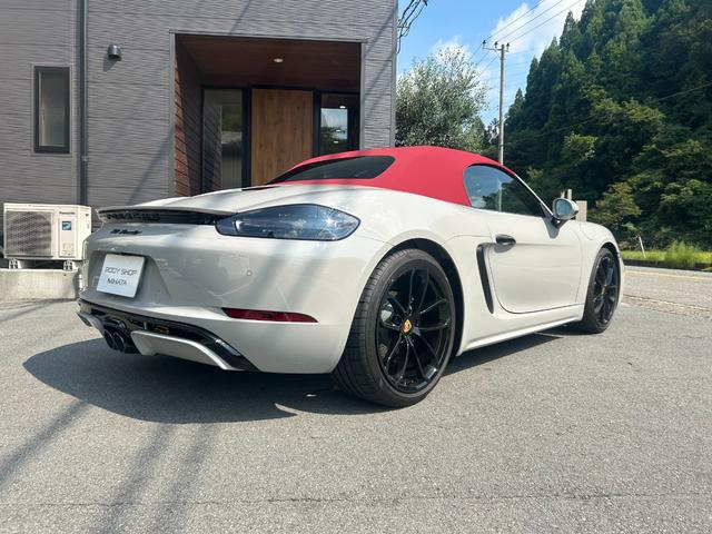 ７１８ボクスター ７１８ボクスタースタイルエディション　スポーツデザインＰＫＧ　ＰＡＳＭ（－１０ｍｍ）　スポクロ　ＰＤＬＳ　シートベンチレーション　パワステプラス　ＢＯＳＥサラウンド　ティンテッドテールライト　レーンチェンジアシスト　ＯＰ２７８（8枚目）