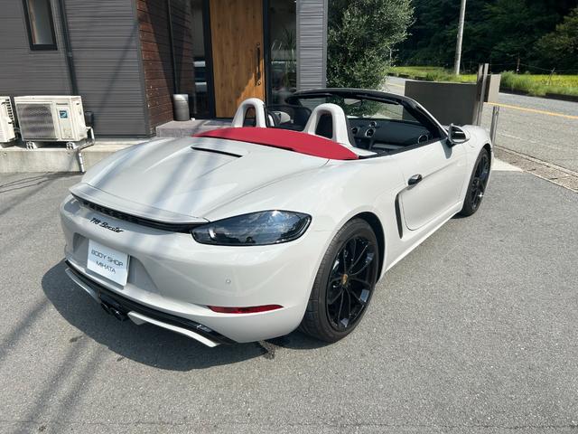 ７１８ボクスター ７１８ボクスタースタイルエディション　スポーツデザインＰＫＧ　ＰＡＳＭ（－１０ｍｍ）　スポクロ　ＰＤＬＳ　シートベンチレーション　パワステプラス　ＢＯＳＥサラウンド　ティンテッドテールライト　レーンチェンジアシスト　ＯＰ２７８（12枚目）