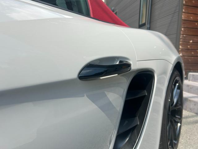 ７１８ボクスター ７１８ボクスタースタイルエディション　スポーツデザインＰＫＧ　ＰＡＳＭ（－１０ｍｍ）　スポクロ　ＰＤＬＳ　シートベンチレーション　パワステプラス　ＢＯＳＥサラウンド　ティンテッドテールライト　レーンチェンジアシスト　ＯＰ２７８（22枚目）