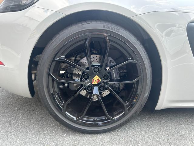 ７１８ボクスター ７１８ボクスタースタイルエディション　スポーツデザインＰＫＧ　ＰＡＳＭ（－１０ｍｍ）　スポクロ　ＰＤＬＳ　シートベンチレーション　パワステプラス　ＢＯＳＥサラウンド　ティンテッドテールライト　レーンチェンジアシスト　ＯＰ２７８（26枚目）