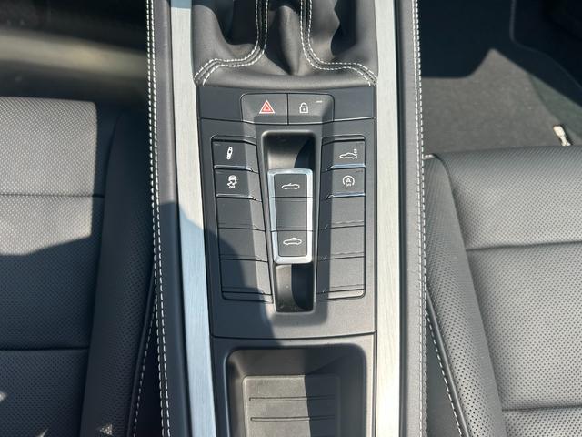 ７１８ボクスター ７１８ボクスタースタイルエディション　スポーツデザインＰＫＧ　ＰＡＳＭ（－１０ｍｍ）　スポクロ　ＰＤＬＳ　シートベンチレーション　パワステプラス　ＢＯＳＥサラウンド　ティンテッドテールライト　レーンチェンジアシスト　ＯＰ２７８（37枚目）
