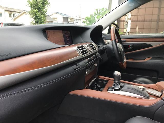 LS460 バージョンC Iパッケージ 黒革シート(5枚目)