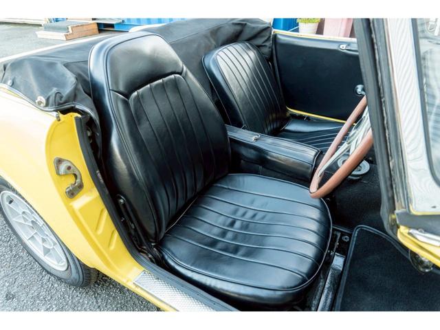 S800 Mタイプ 車検令和9年7月まで シート張替え済 ダッシュボード張替え済 ドアパネル張替え済 コンソールボックス張替え済 フロアマット製作 内装張替え済 幌製作 トノカバー製作 外装同色塗り直し(9枚目)