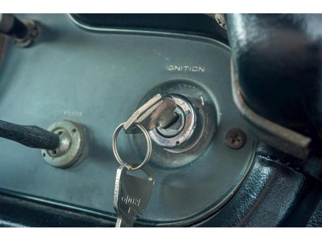 S800 Mタイプ 車検令和9年7月まで シート張替え済 ダッシュボード張替え済 ドアパネル張替え済 コンソールボックス張替え済 フロアマット製作 内装張替え済 幌製作 トノカバー製作 外装同色塗り直し(54枚目)