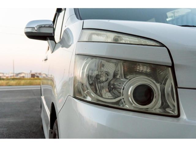 ヴォクシー ＺＳ　煌　ＨＤＤナビ　バックカメラ　パドルシフト　ＥＴＣ　両側パワースライドドア　プッシュスタート　スマートキー　１６インチアルミホイール　８人乗り（14枚目）