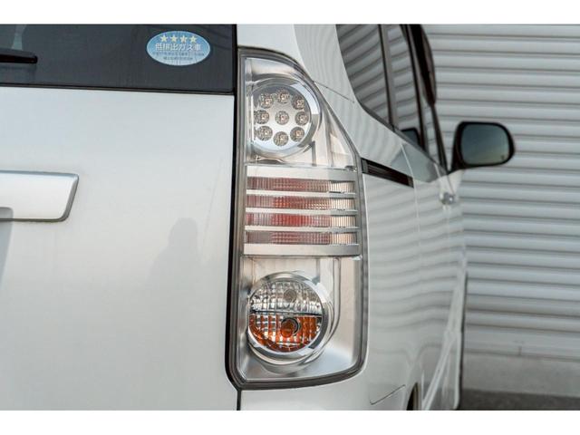 ヴォクシー ＺＳ　煌　ＨＤＤナビ　バックカメラ　パドルシフト　ＥＴＣ　両側パワースライドドア　プッシュスタート　スマートキー　１６インチアルミホイール　８人乗り（16枚目）