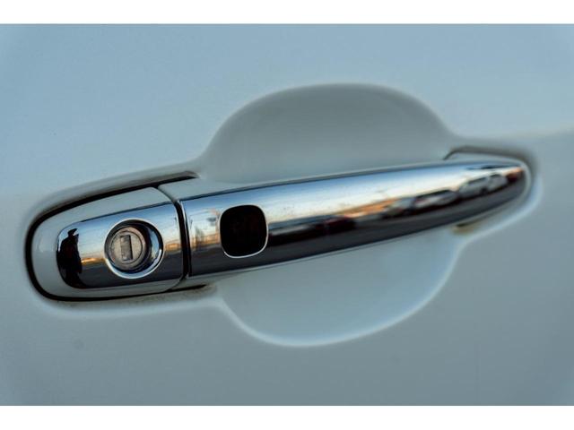 ヴォクシー ＺＳ　煌　ＨＤＤナビ　バックカメラ　パドルシフト　ＥＴＣ　両側パワースライドドア　プッシュスタート　スマートキー　１６インチアルミホイール　８人乗り（19枚目）