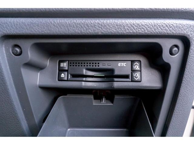 ヴォクシー ＺＳ　煌　ＨＤＤナビ　バックカメラ　パドルシフト　ＥＴＣ　両側パワースライドドア　プッシュスタート　スマートキー　１６インチアルミホイール　８人乗り（51枚目）