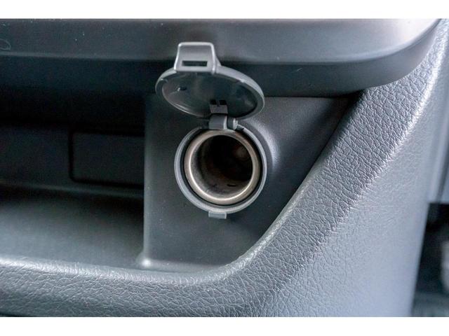 ヴォクシー ＺＳ　煌　ＨＤＤナビ　バックカメラ　パドルシフト　ＥＴＣ　両側パワースライドドア　プッシュスタート　スマートキー　１６インチアルミホイール　８人乗り（54枚目）