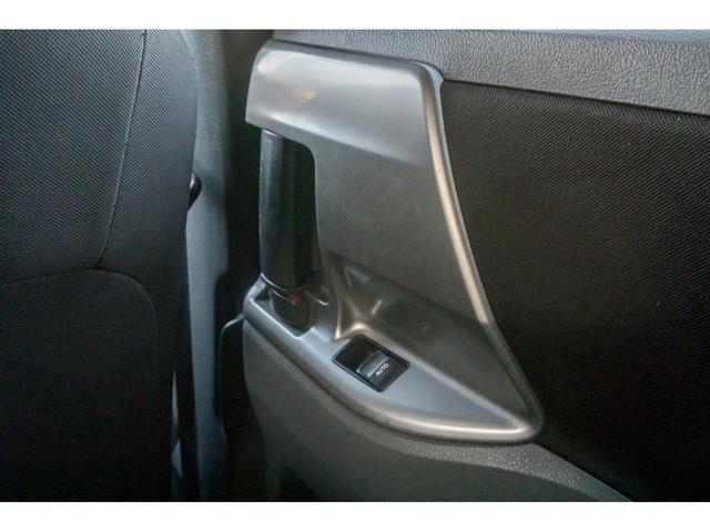 ヴォクシー ＺＳ　煌　ＨＤＤナビ　バックカメラ　パドルシフト　ＥＴＣ　両側パワースライドドア　プッシュスタート　スマートキー　１６インチアルミホイール　８人乗り（63枚目）