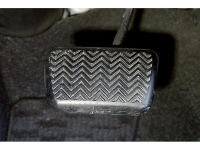 ヴォクシー ＺＳ　煌　ＨＤＤナビ　バックカメラ　パドルシフト　ＥＴＣ　両側パワースライドドア　プッシュスタート　スマートキー　１６インチアルミホイール　８人乗り（70枚目）