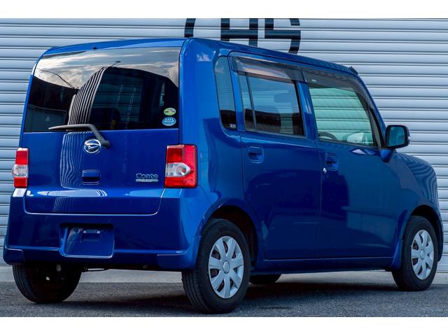 ムーヴコンテ Ｌ　リミテッド　純正オーディオ　パワーシート　シートリフター　オートエアコン　ヘッドライトレベライザー　アームレスト　パワーステアリング　パワーウインド　ＡＢＳ　電動格納ミラー　衝突安全ボディ　キーレスキー（6枚目）