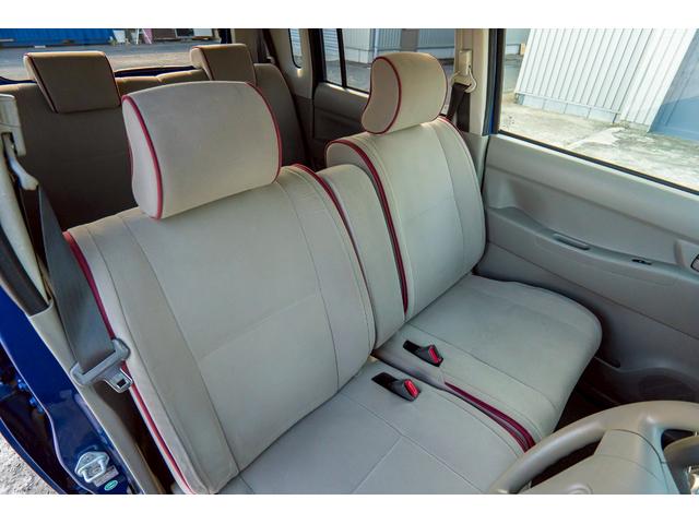 ムーヴコンテ Ｌ　リミテッド　純正オーディオ　パワーシート　シートリフター　オートエアコン　ヘッドライトレベライザー　アームレスト　パワーステアリング　パワーウインド　ＡＢＳ　電動格納ミラー　衝突安全ボディ　キーレスキー（8枚目）