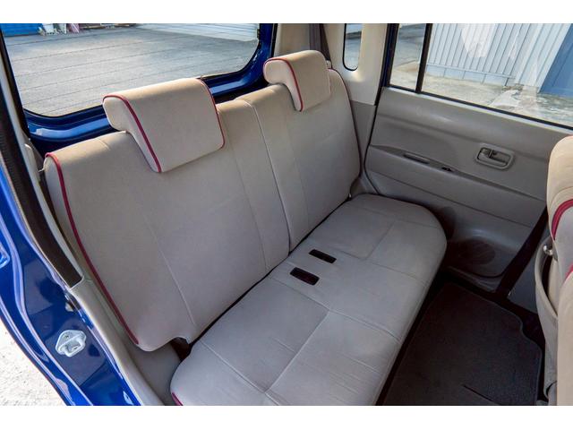 ムーヴコンテ Ｌ　リミテッド　純正オーディオ　パワーシート　シートリフター　オートエアコン　ヘッドライトレベライザー　アームレスト　パワーステアリング　パワーウインド　ＡＢＳ　電動格納ミラー　衝突安全ボディ　キーレスキー（9枚目）