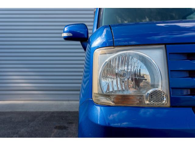 ムーヴコンテ Ｌ　リミテッド　純正オーディオ　パワーシート　シートリフター　オートエアコン　ヘッドライトレベライザー　アームレスト　パワーステアリング　パワーウインド　ＡＢＳ　電動格納ミラー　衝突安全ボディ　キーレスキー（14枚目）