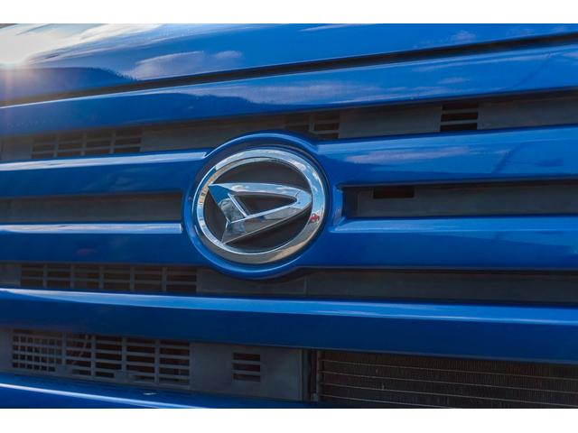 ムーヴコンテ Ｌ　リミテッド　純正オーディオ　パワーシート　シートリフター　オートエアコン　ヘッドライトレベライザー　アームレスト　パワーステアリング　パワーウインド　ＡＢＳ　電動格納ミラー　衝突安全ボディ　キーレスキー（18枚目）