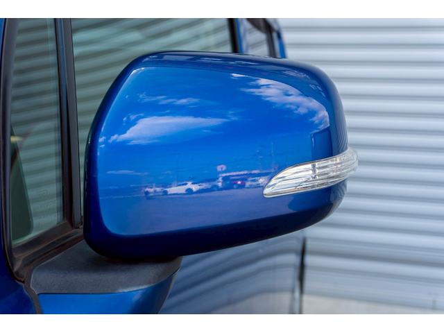 ムーヴコンテ Ｌ　リミテッド　純正オーディオ　パワーシート　シートリフター　オートエアコン　ヘッドライトレベライザー　アームレスト　パワーステアリング　パワーウインド　ＡＢＳ　電動格納ミラー　衝突安全ボディ　キーレスキー（21枚目）