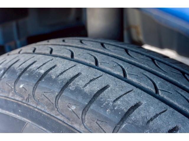 ムーヴコンテ Ｌ　リミテッド　純正オーディオ　パワーシート　シートリフター　オートエアコン　ヘッドライトレベライザー　アームレスト　パワーステアリング　パワーウインド　ＡＢＳ　電動格納ミラー　衝突安全ボディ　キーレスキー（30枚目）