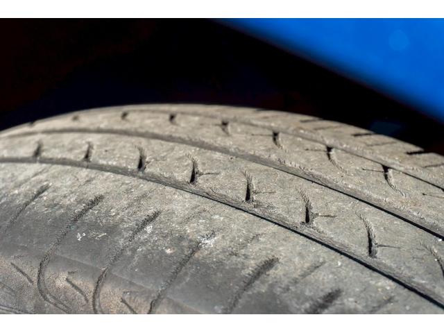 ムーヴコンテ Ｌ　リミテッド　純正オーディオ　パワーシート　シートリフター　オートエアコン　ヘッドライトレベライザー　アームレスト　パワーステアリング　パワーウインド　ＡＢＳ　電動格納ミラー　衝突安全ボディ　キーレスキー（32枚目）