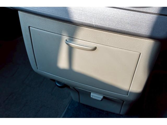 ムーヴコンテ Ｌ　リミテッド　純正オーディオ　パワーシート　シートリフター　オートエアコン　ヘッドライトレベライザー　アームレスト　パワーステアリング　パワーウインド　ＡＢＳ　電動格納ミラー　衝突安全ボディ　キーレスキー（52枚目）