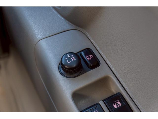 ムーヴコンテ Ｌ　リミテッド　純正オーディオ　パワーシート　シートリフター　オートエアコン　ヘッドライトレベライザー　アームレスト　パワーステアリング　パワーウインド　ＡＢＳ　電動格納ミラー　衝突安全ボディ　キーレスキー（55枚目）