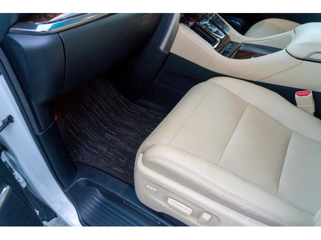 アルファード 2.5G パワーゲート ブルートゥース プリクラッシュ シートエアコン レーンアシスト インテリキー 横滑防止装置 ナビ クルコン LEDランプ オートマチックハイビーム オートライト SD パワーシート(68枚目)