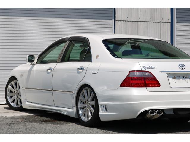 ロイヤルサルーン スピンドルエアロ RS-R車高調 社外アルミホイール HIDヘッドライト ETC レザー調シートカバー CD スマートキー パワーシート エアバック ABS 電動格納ミラー(27枚目)