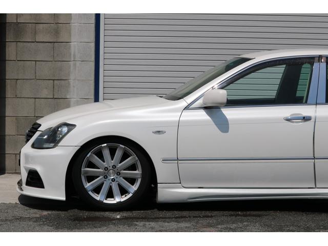 ロイヤルサルーン スピンドルエアロ RS-R車高調 社外アルミホイール HIDヘッドライト ETC レザー調シートカバー CD スマートキー パワーシート エアバック ABS 電動格納ミラー(31枚目)