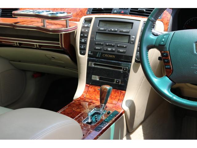 ロイヤルサルーン スピンドルエアロ RS-R車高調 社外アルミホイール HIDヘッドライト ETC レザー調シートカバー CD スマートキー パワーシート エアバック ABS 電動格納ミラー(33枚目)
