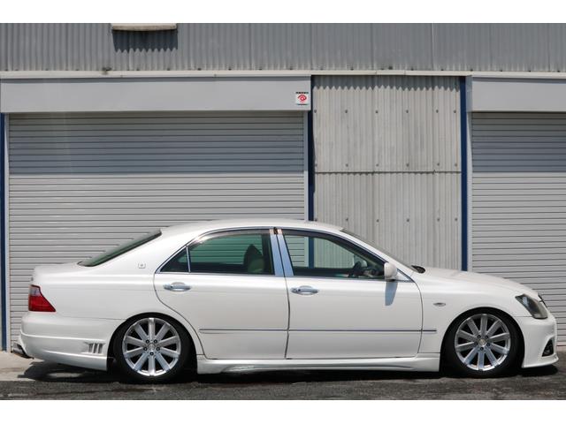 ロイヤルサルーン スピンドルエアロ RS-R車高調 社外アルミホイール HIDヘッドライト ETC レザー調シートカバー CD スマートキー パワーシート エアバック ABS 電動格納ミラー(50枚目)