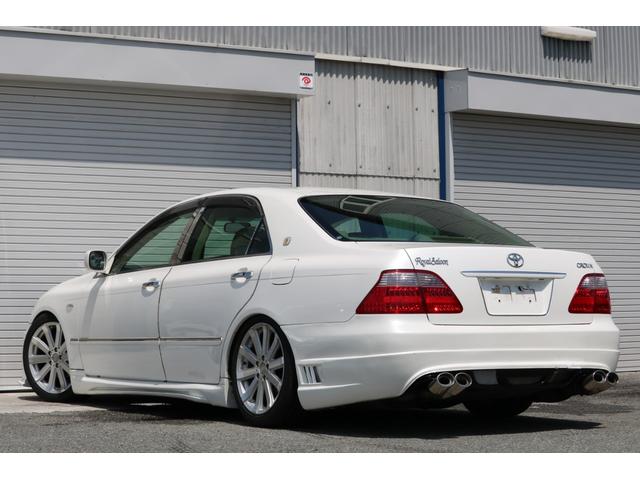ロイヤルサルーン スピンドルエアロ RS-R車高調 社外アルミホイール HIDヘッドライト ETC レザー調シートカバー CD スマートキー パワーシート エアバック ABS 電動格納ミラー(78枚目)
