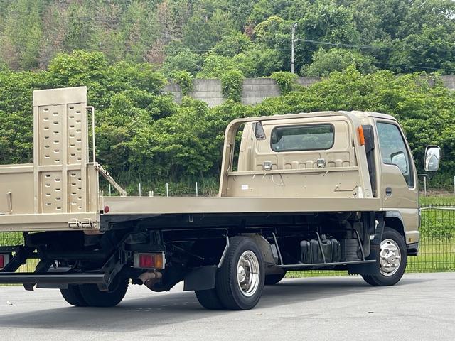 エルフトラック 　積載車　ローダー　極東開発フラトップ（フルフラット）　超ロング＆ワイド　ラジコン（無線リモコン）付　６速ＭＴ　ターボ　ウィンチ　ＥＴＣ　メッキバンパー　エアコン　パワステ　パワーウィンドウ（44枚目）