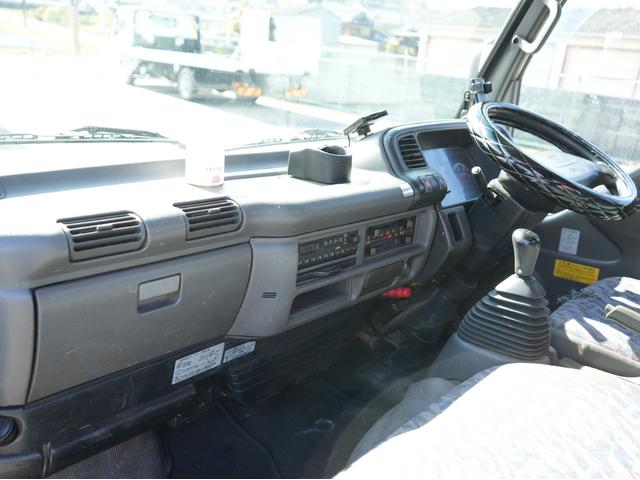 エルフトラック 　ＵＮＩＣ　ユニッククレーン　３段クレーン　ＵＲ－Ｖ２６３Ｋ　車検付き　フックイン　　５速ＭＴ　ＥＴＣ　集中ドアロック　パワステ　エアコン　パワーウィンドウ　３人乗り　ディーゼル（54枚目）