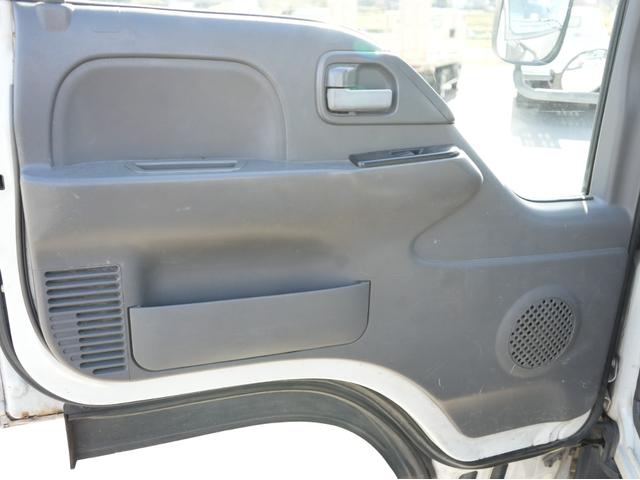 エルフトラック 　ＵＮＩＣ　ユニッククレーン　３段クレーン　ＵＲ－Ｖ２６３Ｋ　車検付き　フックイン　　５速ＭＴ　ＥＴＣ　集中ドアロック　パワステ　エアコン　パワーウィンドウ　３人乗り　ディーゼル（63枚目）