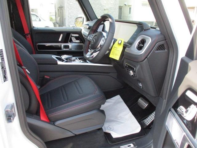 G400d AMGライン ラグジュアリーパッケージ 委託販売車両 アダプティブダンピング 走行900km ワンオーナー 禁煙車 G400d 新色オリパスホワイト新車保障継承(14枚目)