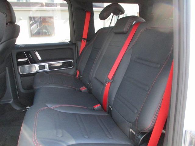 G400d AMGライン ラグジュアリーパッケージ 委託販売車両 アダプティブダンピング 走行900km ワンオーナー 禁煙車 G400d 新色オリパスホワイト新車保障継承(36枚目)