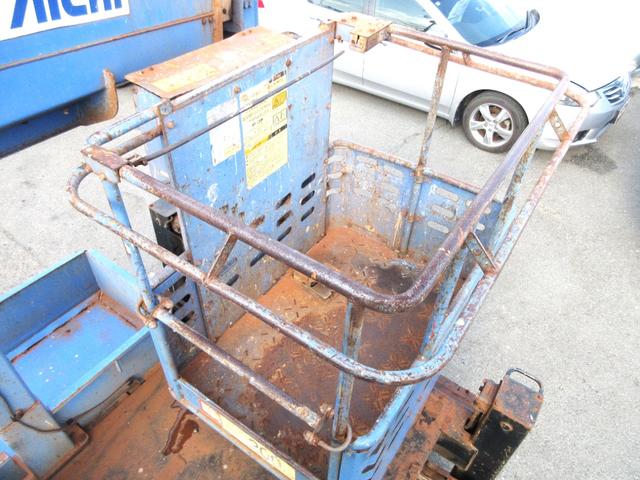 エルフトラック 　３．０ディーゼルターボ　高床　高所作業車　車検１年付　高所作業車　ＥＴＣ　キーレス（15枚目）