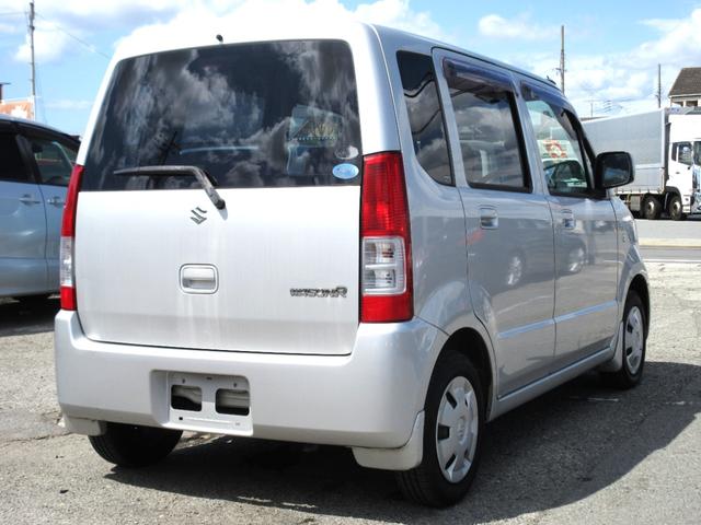 ワゴンＲ ＦＸ　車検２年付　５ＭＴ　キーレス（8枚目）