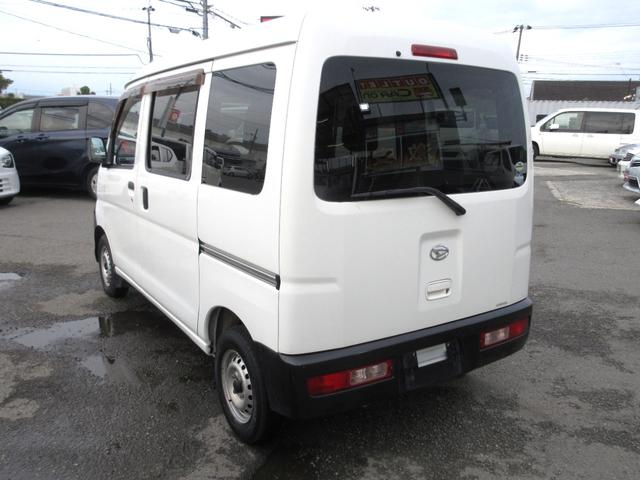 ハイゼットカーゴ スペシャル　車検２年付　５ＭＴ　ＡＣ　ＰＳ（9枚目）