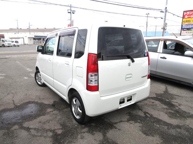 ワゴンＲ ＦＸ　車検２年付　５ＭＴ　キーレス（9枚目）